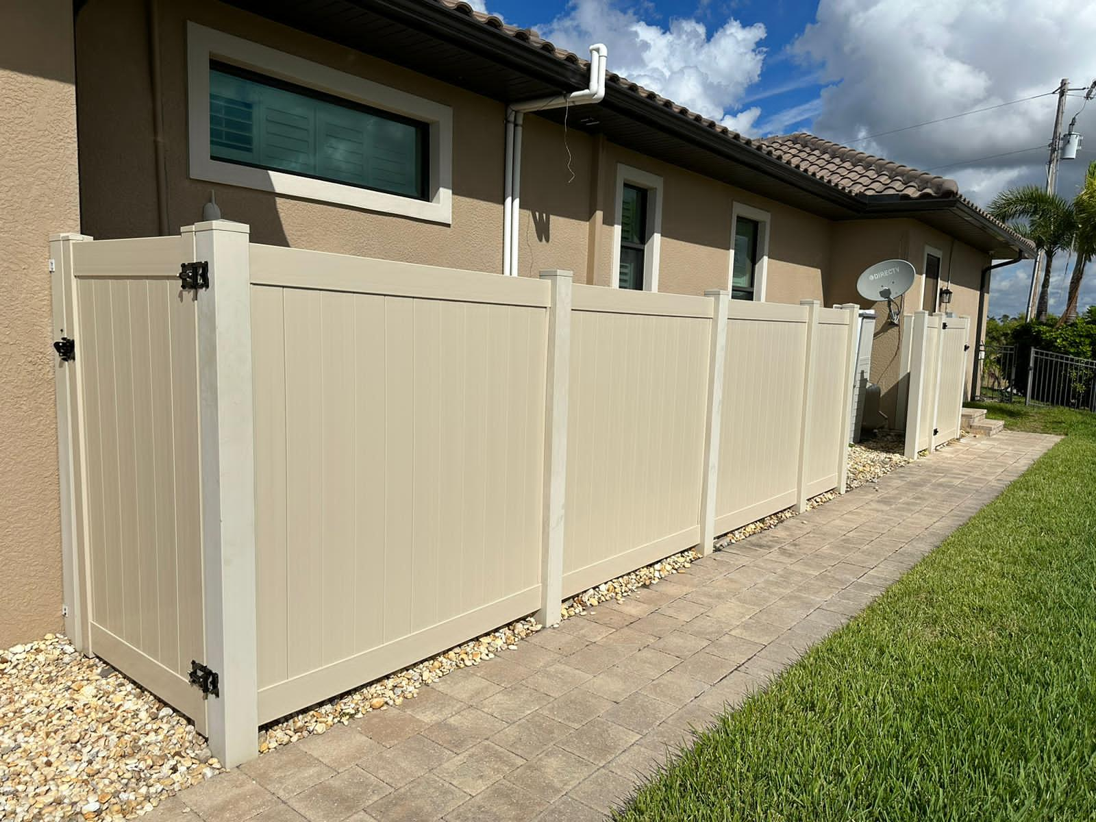 Superior Vinyl Fences In Cape Coral, FL